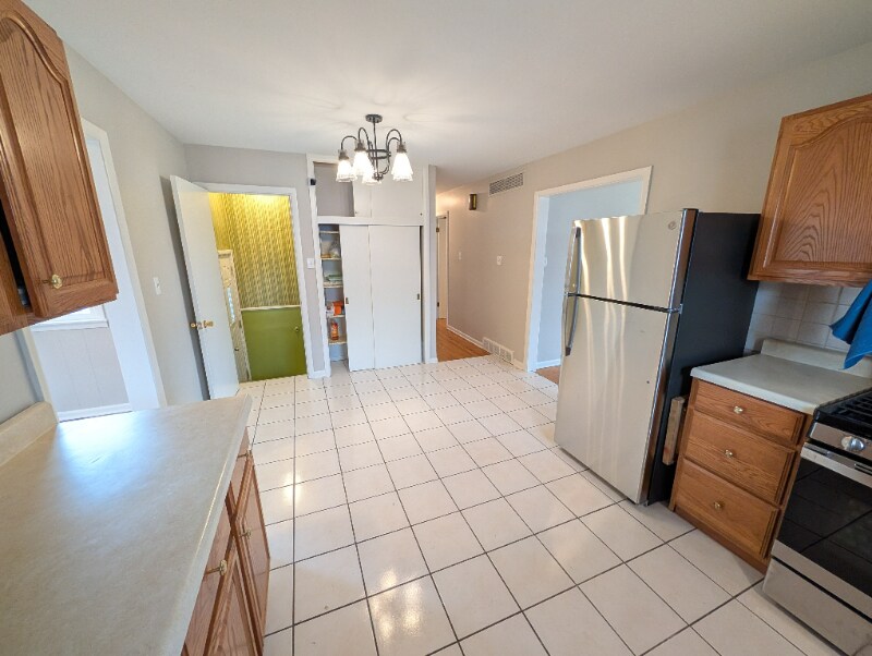 Building Photo - 7843 Jackson Ave