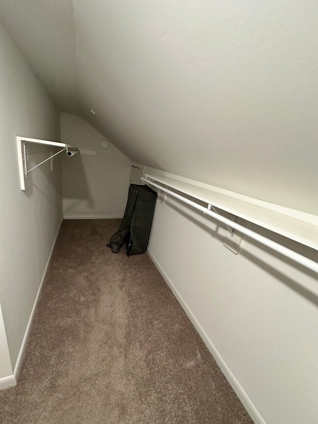 Building Photo - 1437 Norcova Ave