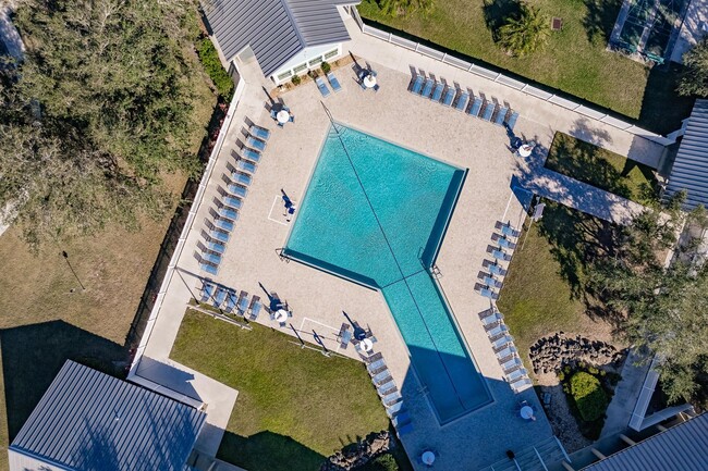 Building Photo - AMAZING CONDO IN WATERSIDE CLUB