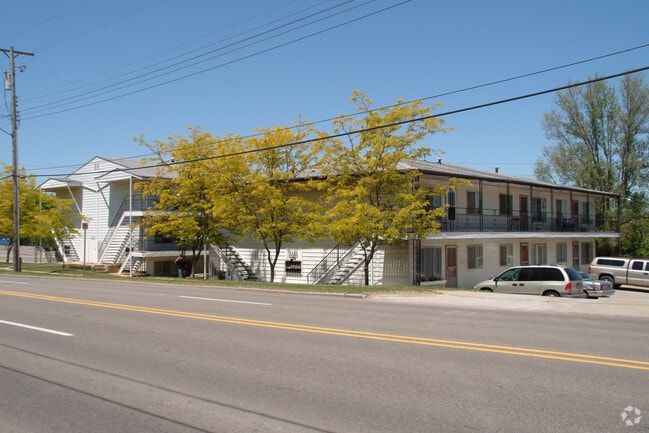 Building Photo - Maryann Apartments