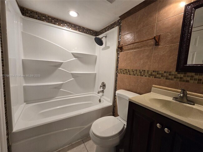Building Photo - 10421 SW 157th Pl