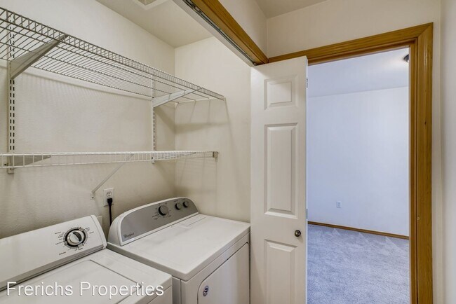 Building Photo - 3 br, 2.5 bath House - 18965 108th LN SE