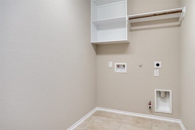 Building Photo - 20222 Rainflower Bay Ln