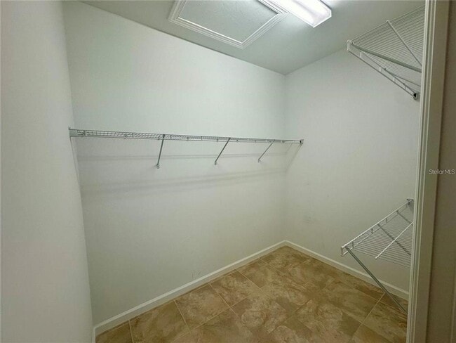 Building Photo - 17043 Hampton Falls Terrace