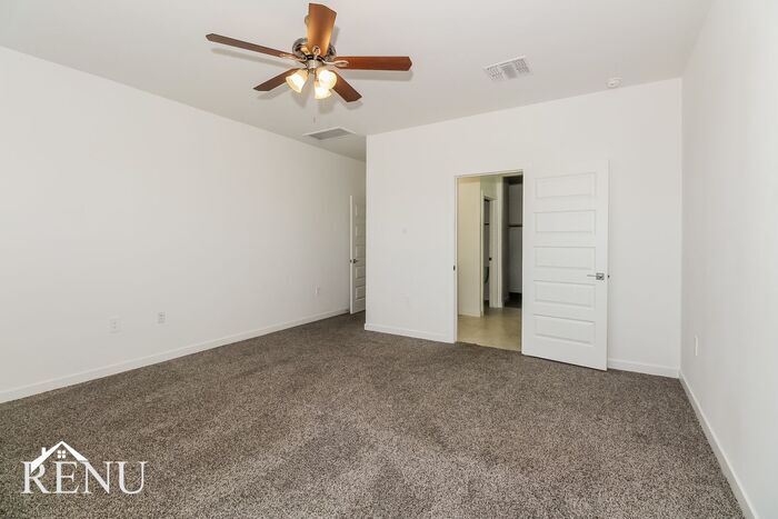 Building Photo - 13346 N Jessett Ln