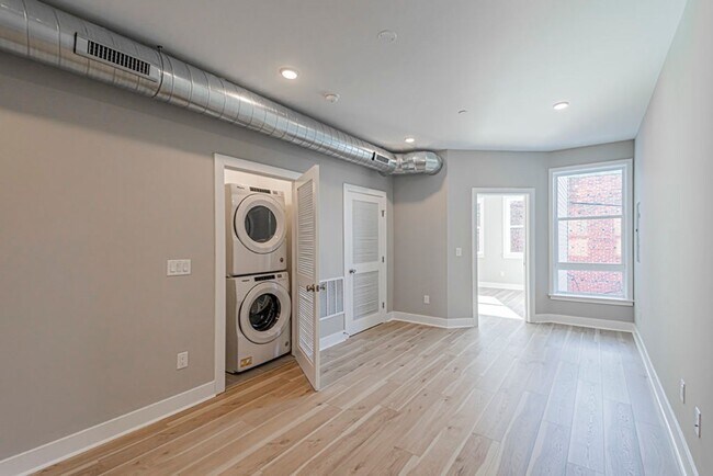 Building Photo - 1448 S 52nd St