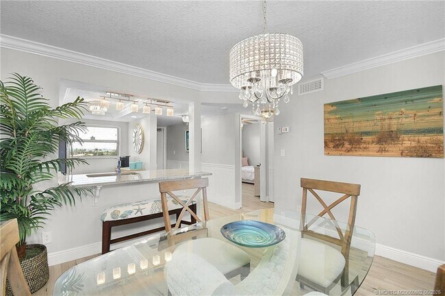 Building Photo - 10310 S Ocean Dr