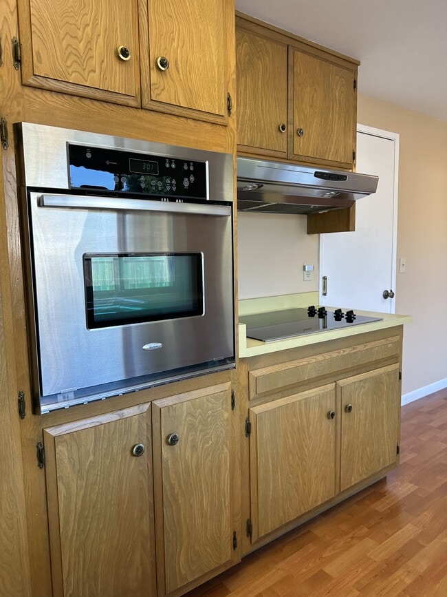 Building Photo - 175 Oak Island Dr