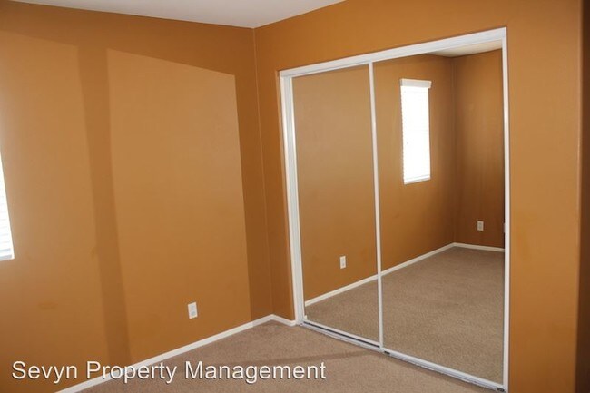 Building Photo - 3 br, 3.5 bath House - 6264 Camposa Ln.