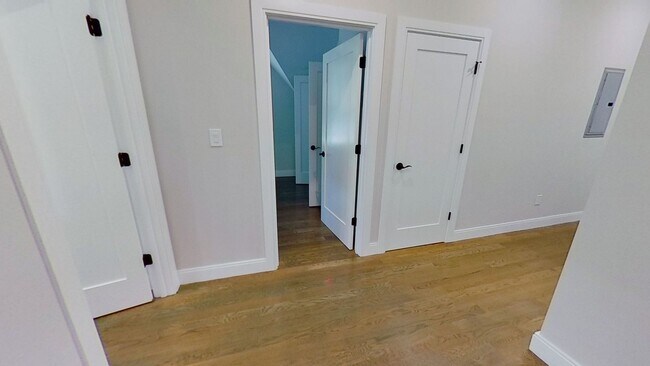 Building Photo - Gorgeous Allston Multi-Family Home with SEPTEMBER RENT WAIVED available 9/1/26