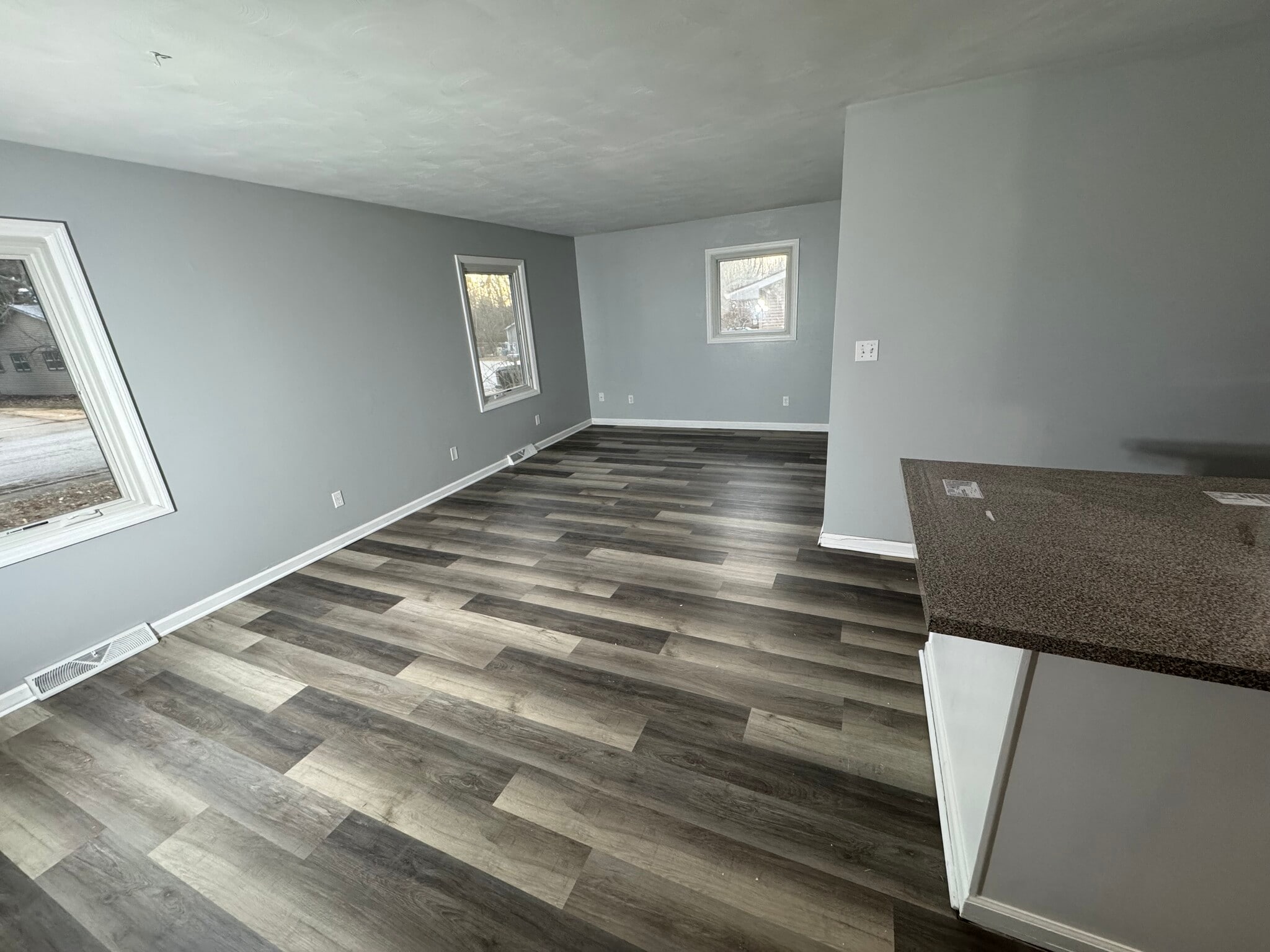 Living area - 4152 W Curry Ct