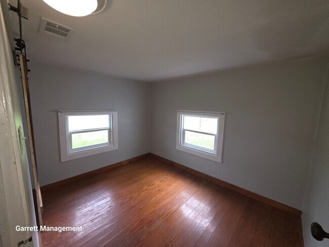 Building Photo - Cute 3/2 Home in Lometa, TX