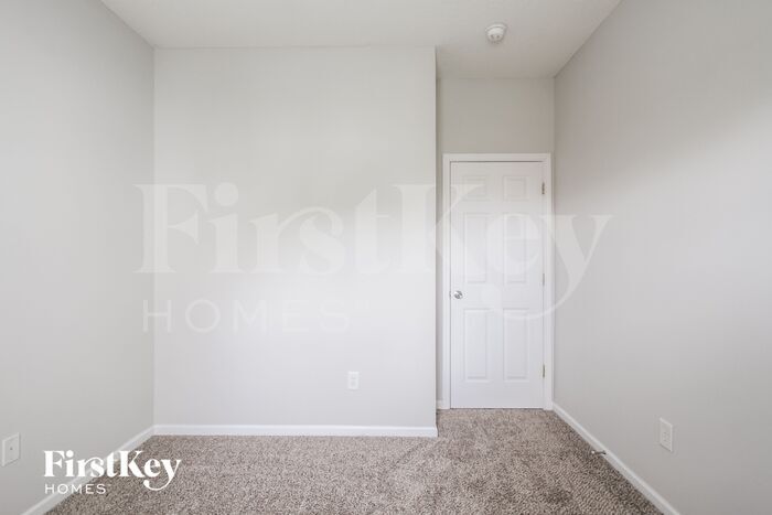 Building Photo - 7207 Parklake Pl