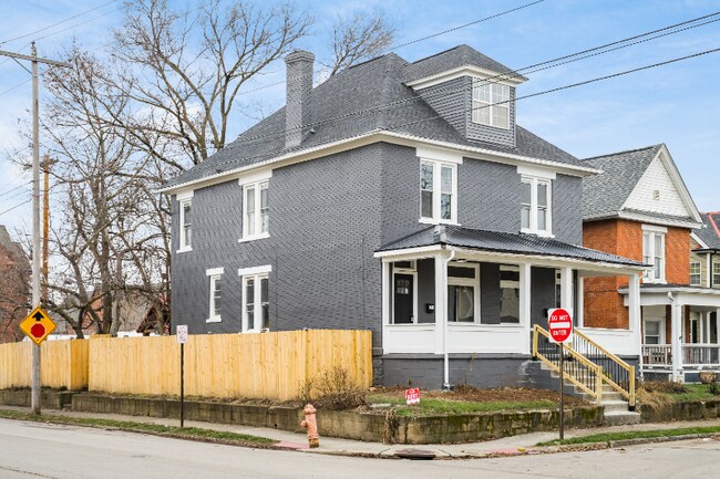 Building Photo - 163 Martin Ave