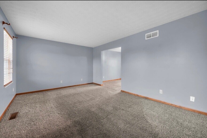 Building Photo - 4335 Shandon Dr