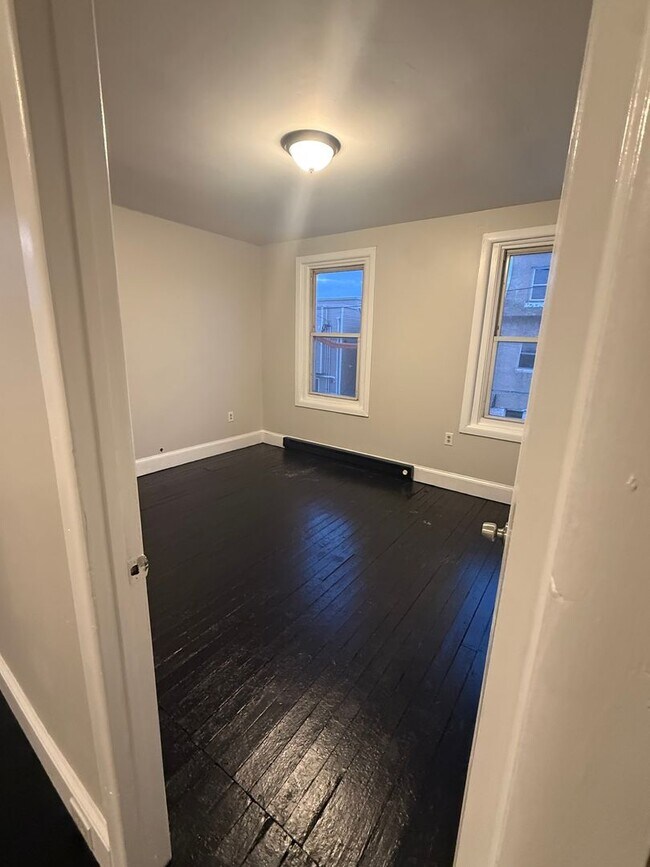 Building Photo - 2363 Orthodox St