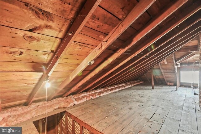Building Photo - 131 Hanover Rd