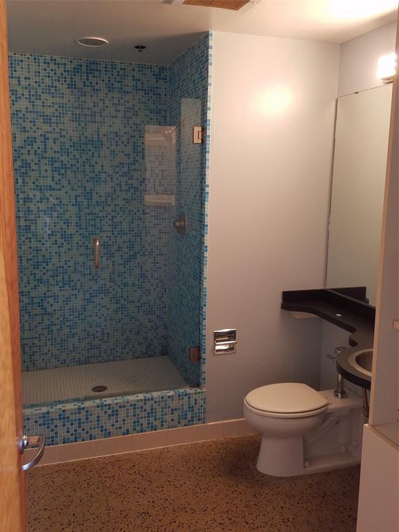 Building Photo - 710 Colorado St