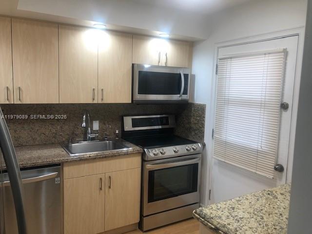 Building Photo - 251 Galen Dr