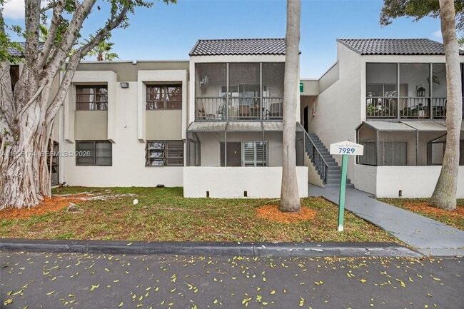 Building Photo - 7929 SW 104th St