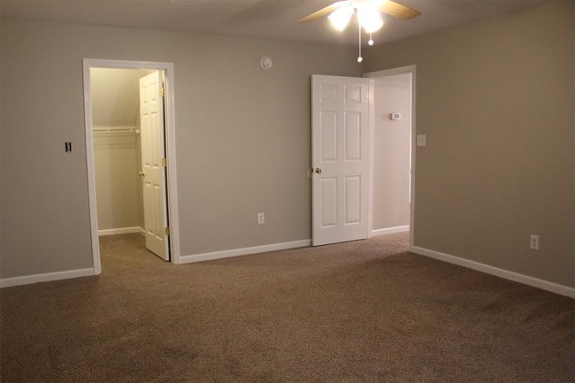 Building Photo - 7638 Emory Cove Way