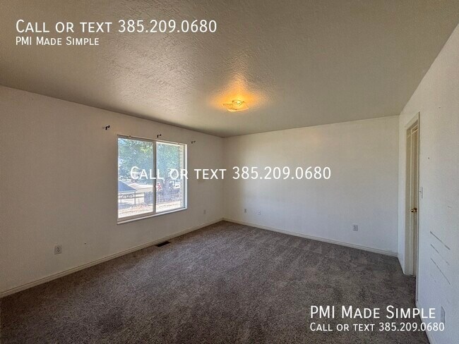 Building Photo - 242 S 400 E