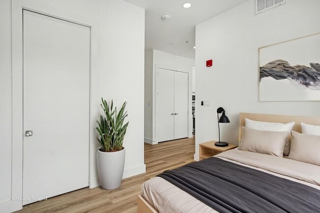 Building Photo - Be the first to live in Unit 207 at 2217 Fitzhugh—a brand-new 2026 construction offering 601 sq f...