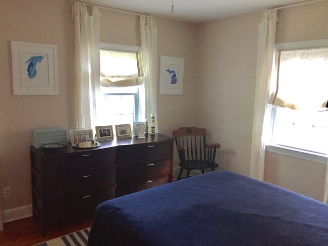 Building Photo - 4817 9th St N