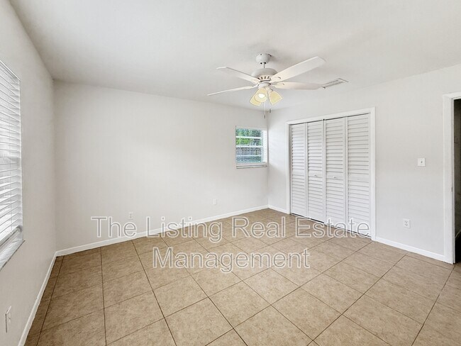 Building Photo - 6805 Mathers Ln