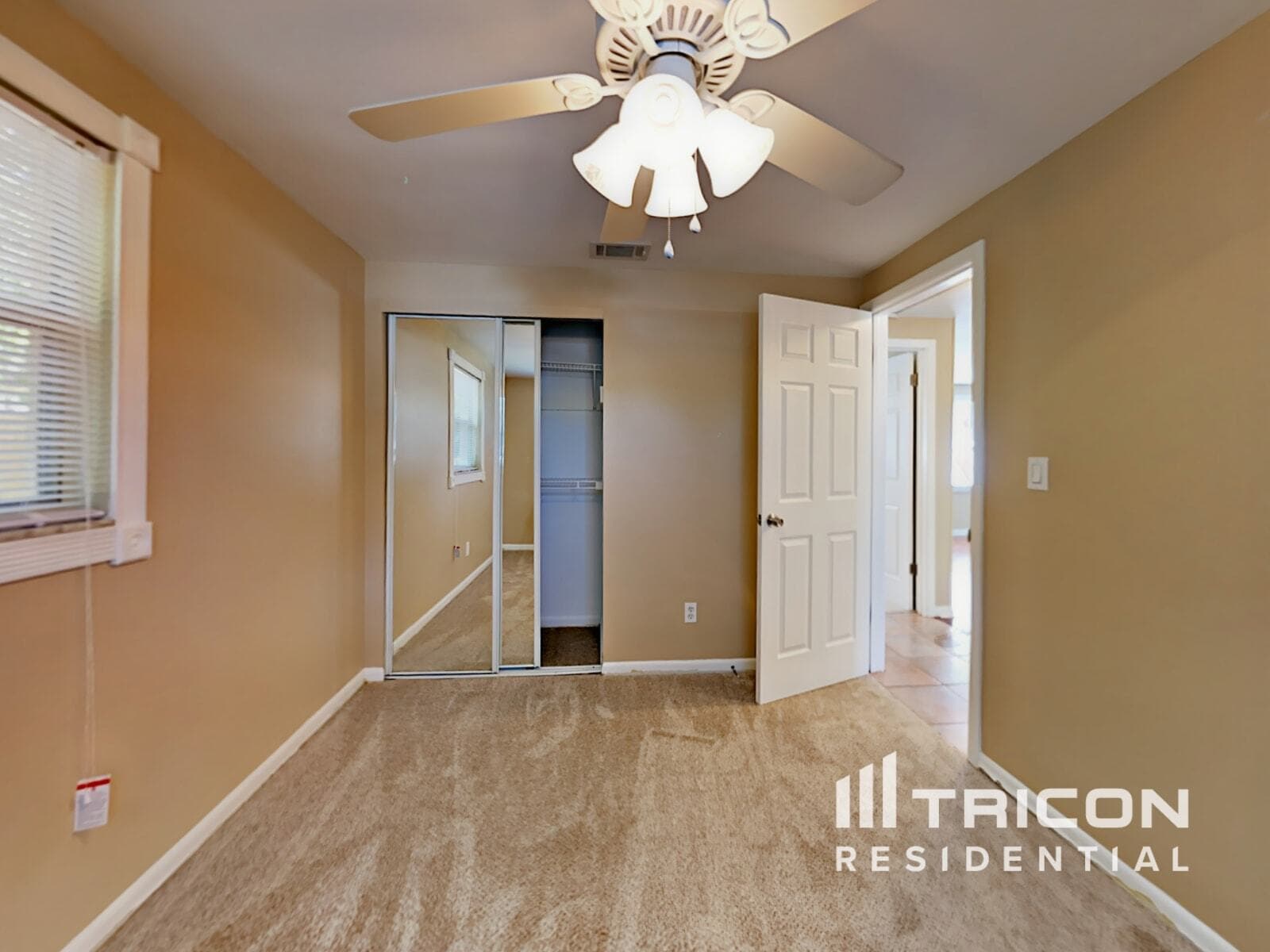 Building Photo - 8589 Lantana Dr