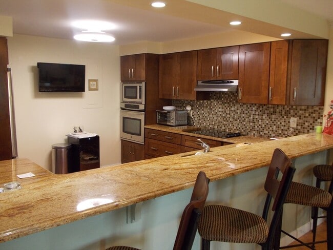 Building Photo - 154 Lynnway