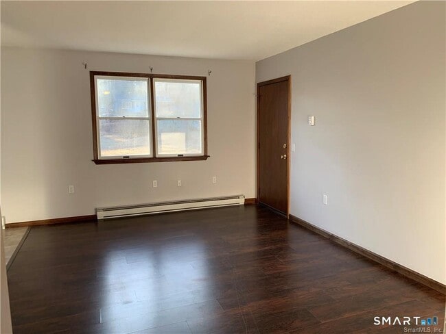 Building Photo - 454 Cow Hill Rd
