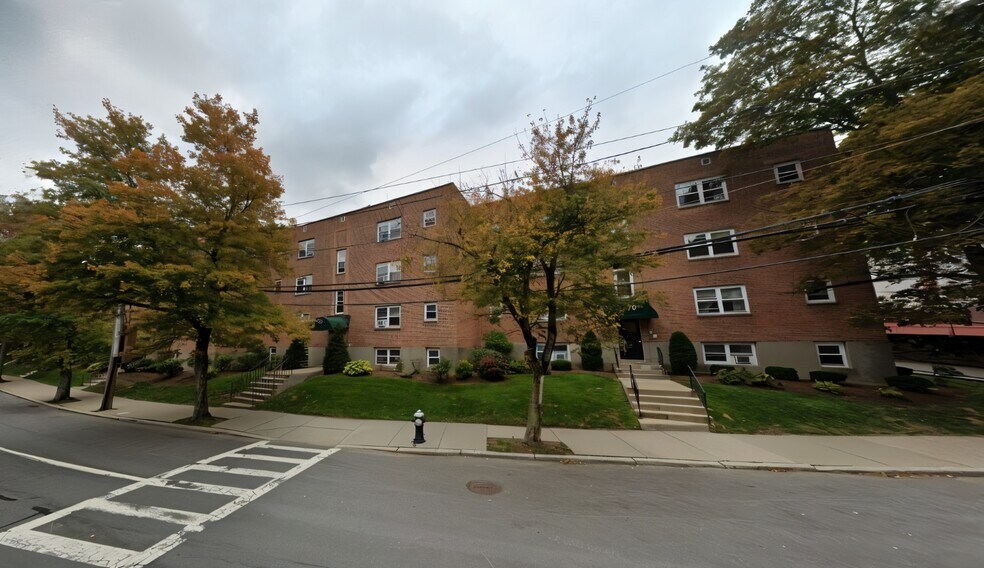 Building Photo - 79 Chestnut St