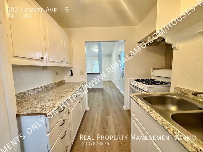 Building Photo - 602 Lovett Ave