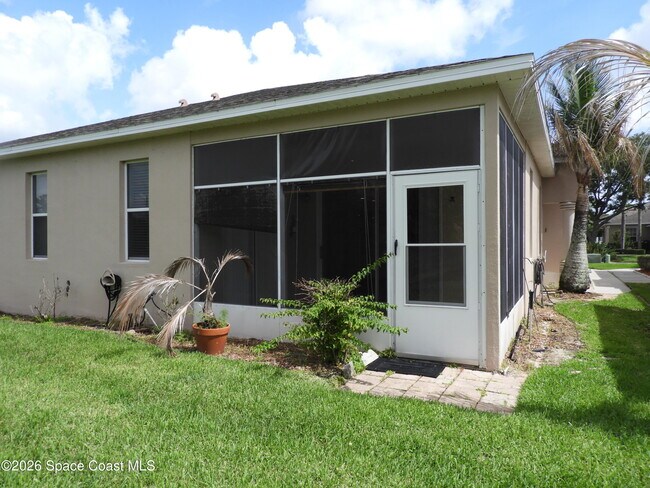 Building Photo - 552 Wedge Ct