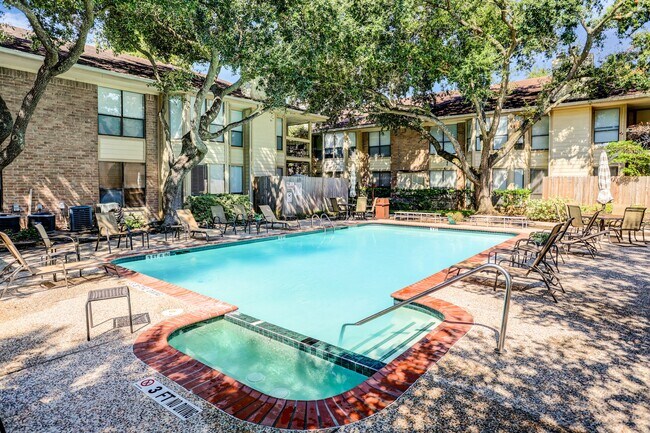 Building Photo - 1881 Bering Dr