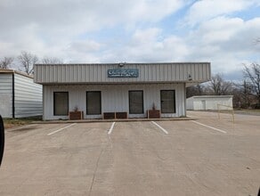 Building Photo - 307 S Adair St