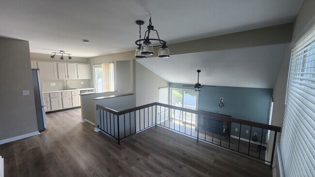 Building Photo - 55 Peddlers Dr