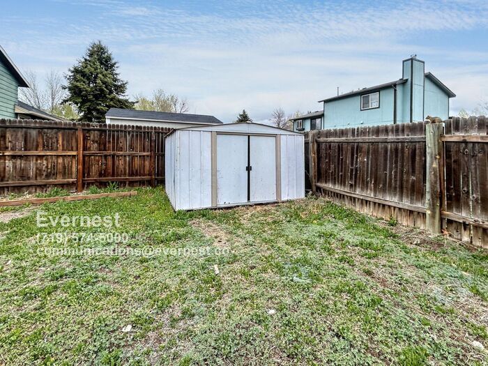 Building Photo - 2195 Bula Dr