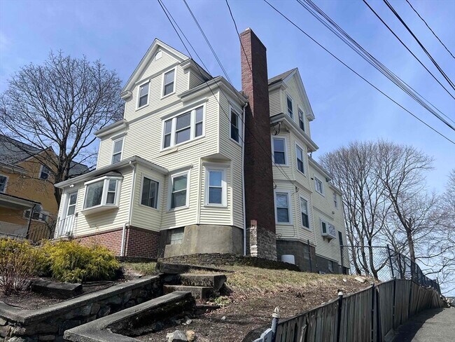 Building Photo - 61 Wollaston Ave