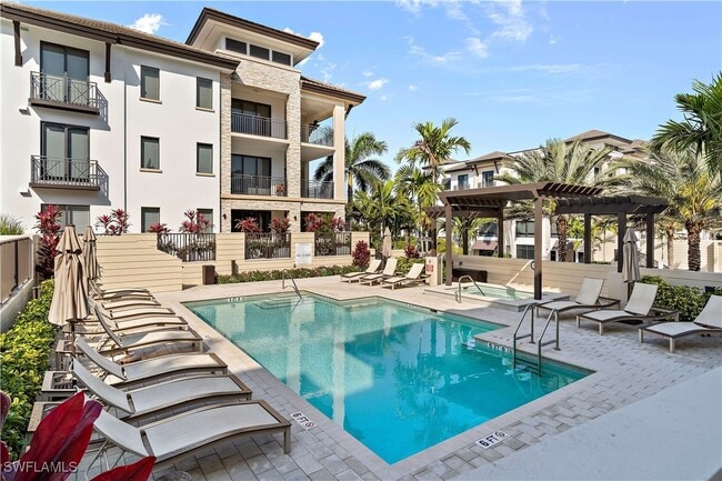 Building Photo - 1030 3rd Ave S