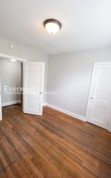 Building Photo - 8504 3rd Ave N