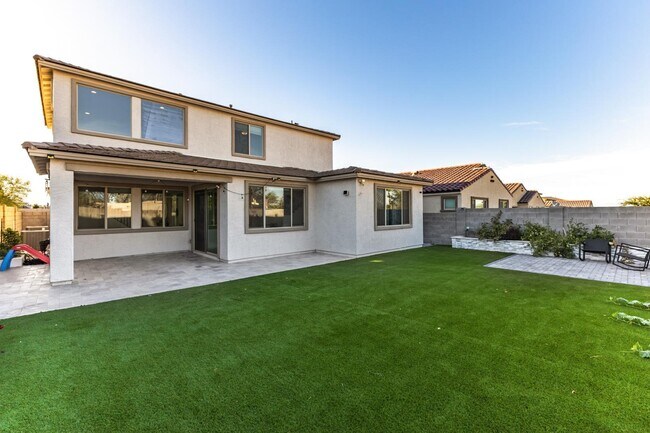 Building Photo - 6759 N 128th Dr