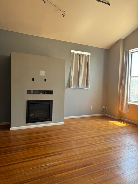 Living room - 208 East Main Street