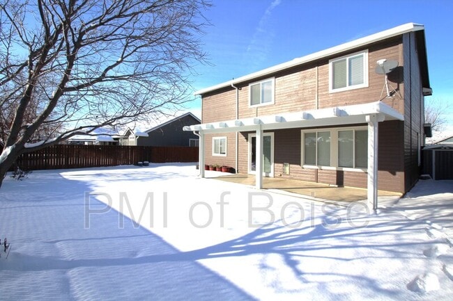 Building Photo - 639 E Willowbrook Dr