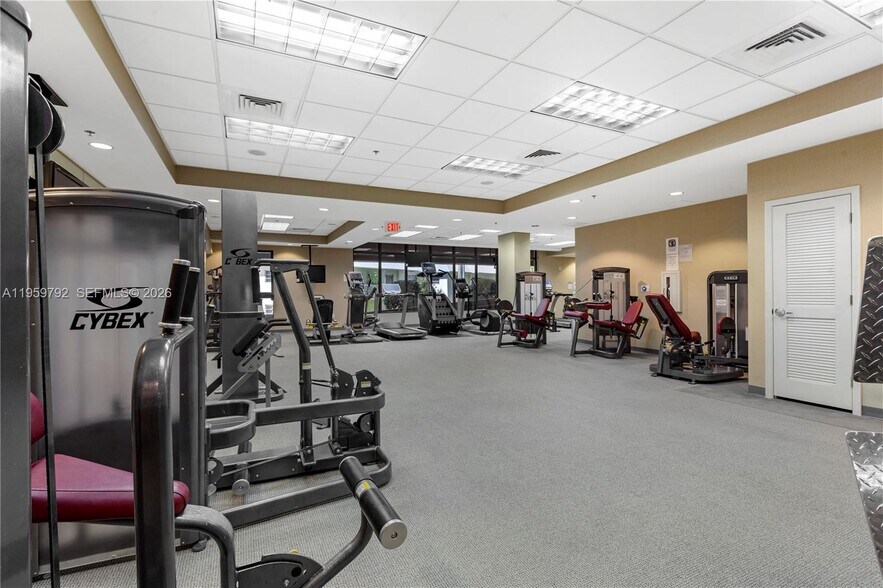 Building Photo - 8395 SW 73rd Ave