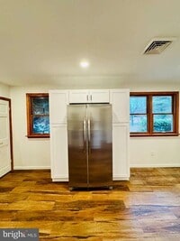 Building Photo - 305 Kresson Rd