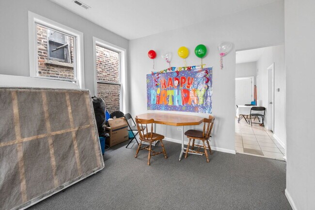 Building Photo - 1242 S Tripp Ave