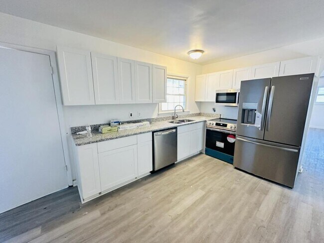 Building Photo - 4605 Patriot Ln