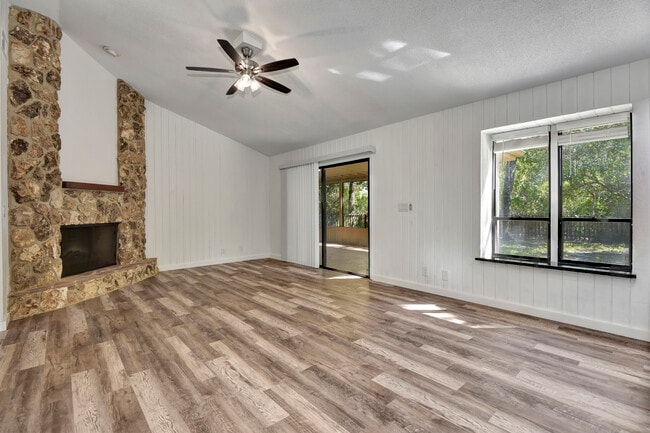 Building Photo - 40 River Ridge Trail